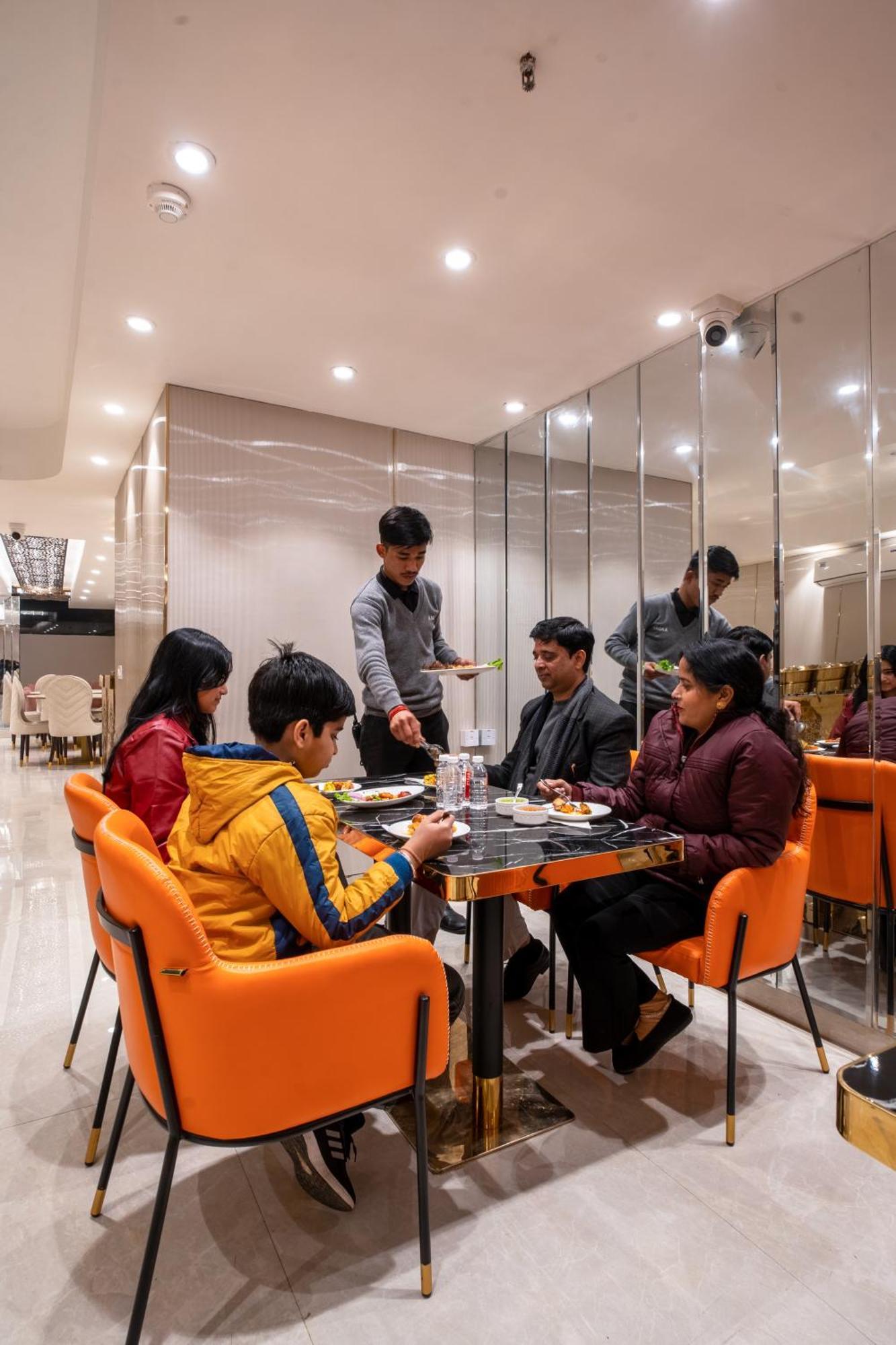 Hotel Ginger Palace Delhi Airport New Delhi Exterior photo