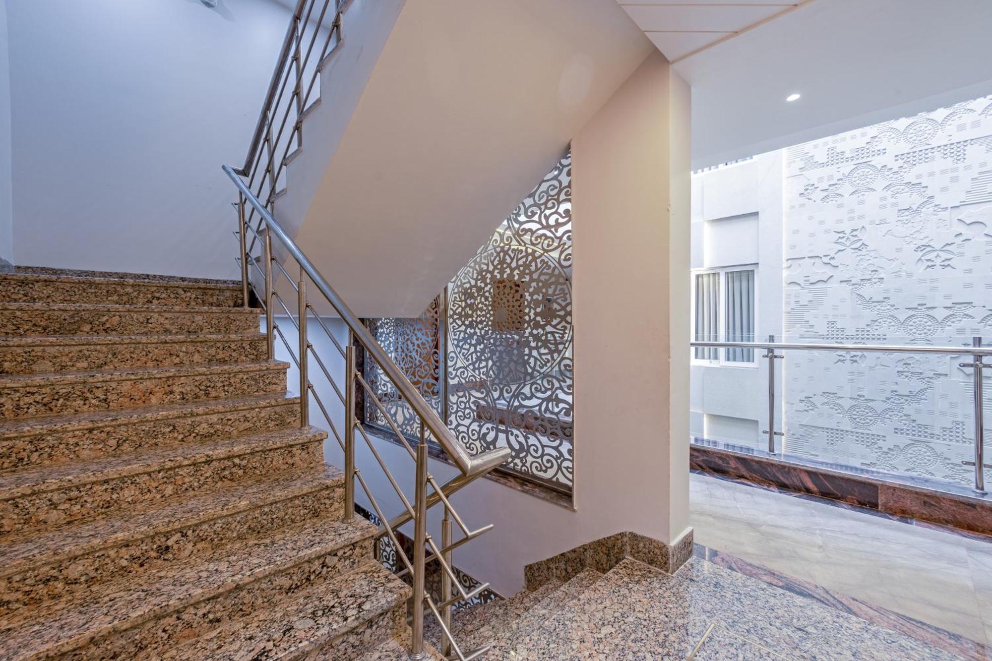 Hotel Ginger Palace Delhi Airport New Delhi Exterior photo